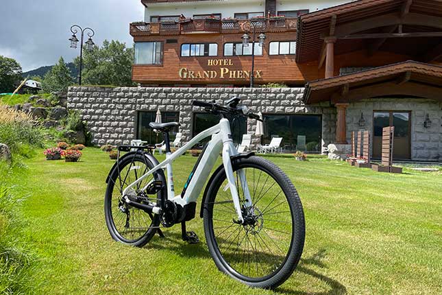 ホテルグランフェニックス奥志賀のeBikeレンタルサービス
